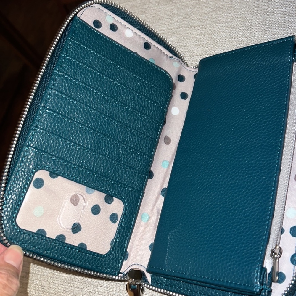 Wallet - Picture 2 of 4